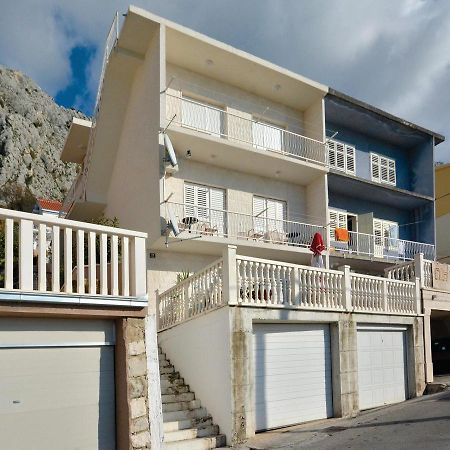 Lovely Apartment In Omis With Kitchen 外观 照片