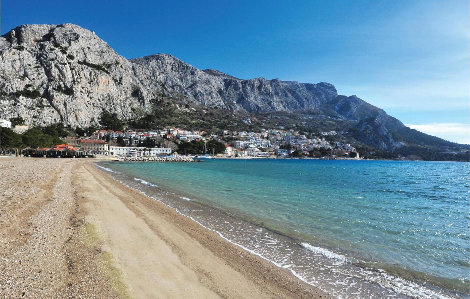Lovely Apartment In Omis With Kitchen 外观 照片