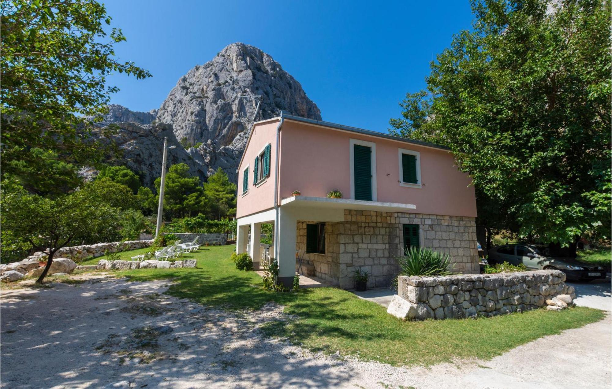 Lovely Apartment In Omis With Kitchen 外观 照片