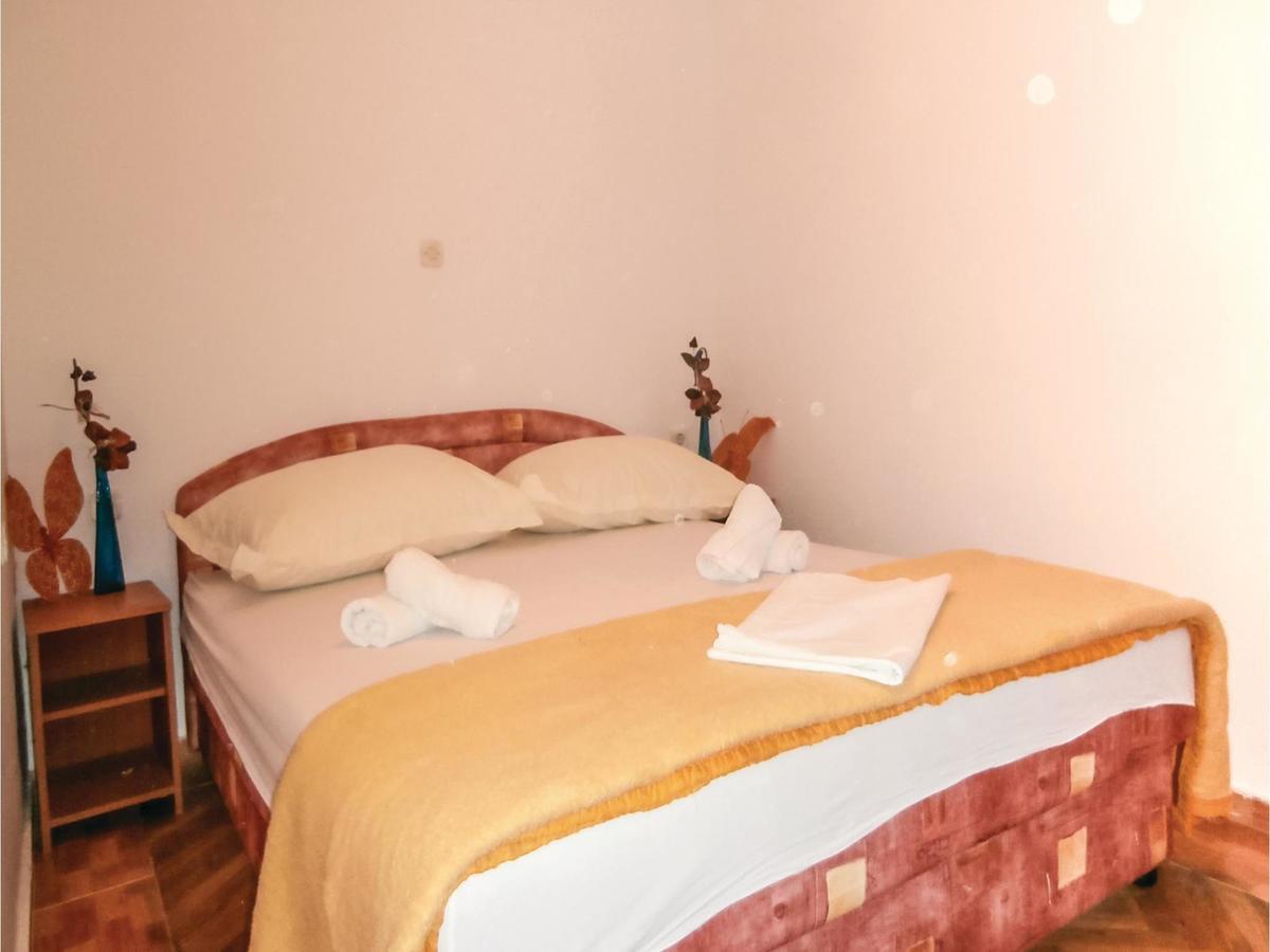 Lovely Apartment In Omis With Kitchen 外观 照片